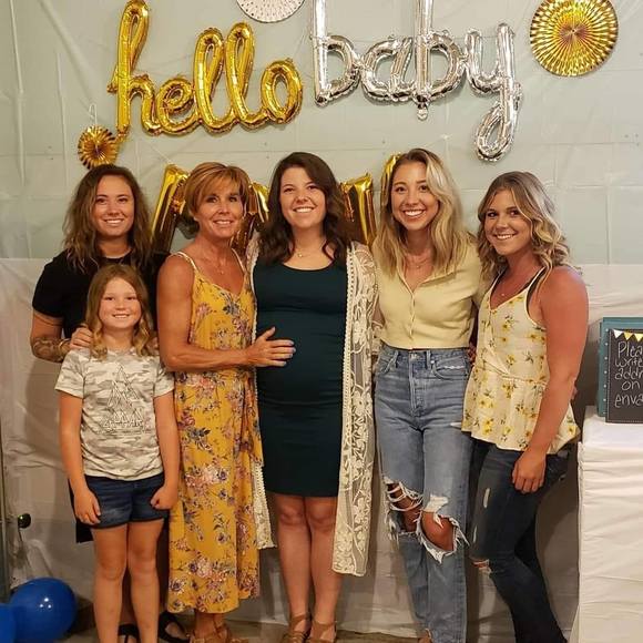 Meet your Posher, Karen - Picture 1 of 1